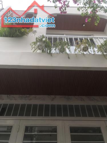 4298485 ảnh đại diện 1