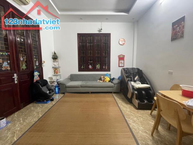 4298855 ảnh đại diện 2