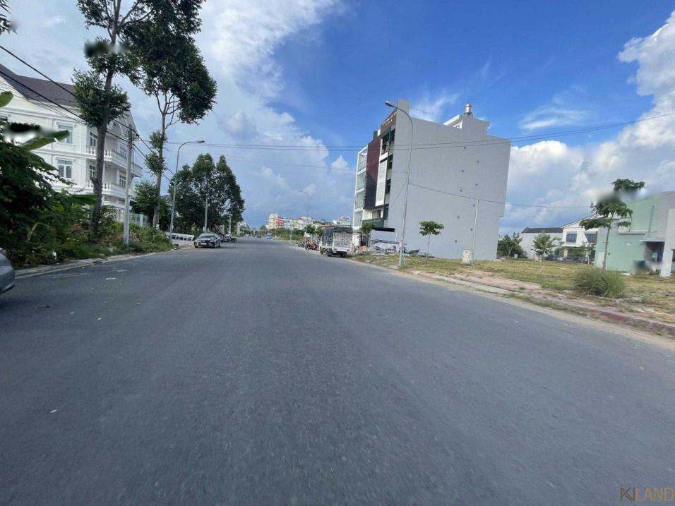 4308999 ảnh đại diện 2