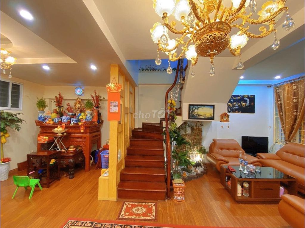 4306756 ảnh đại diện 1