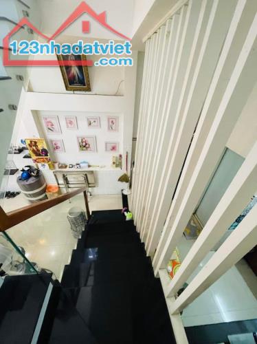 4321651 ảnh đại diện 2