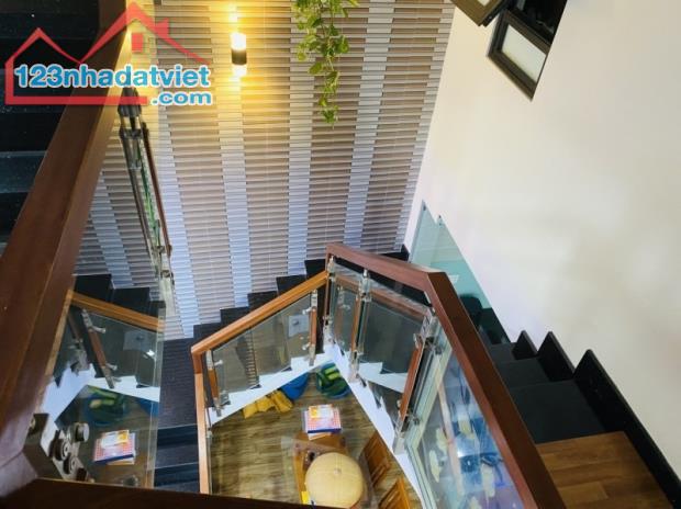 4321652 ảnh đại diện 1