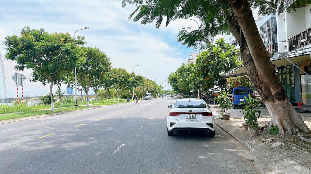 4328625 ảnh đại diện 1