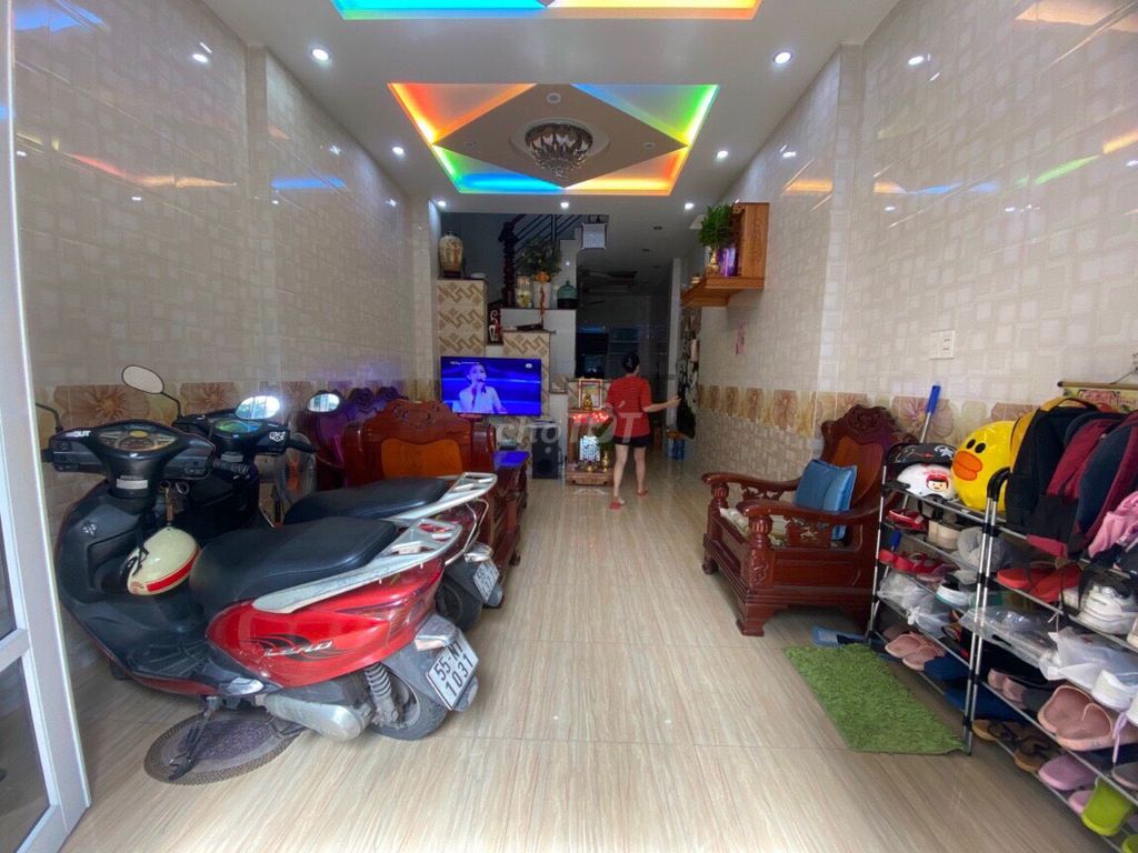 4330733 ảnh đại diện 1