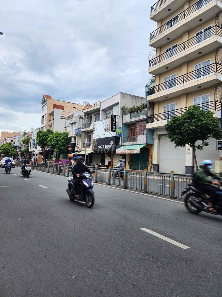 4327826 ảnh đại diện 1