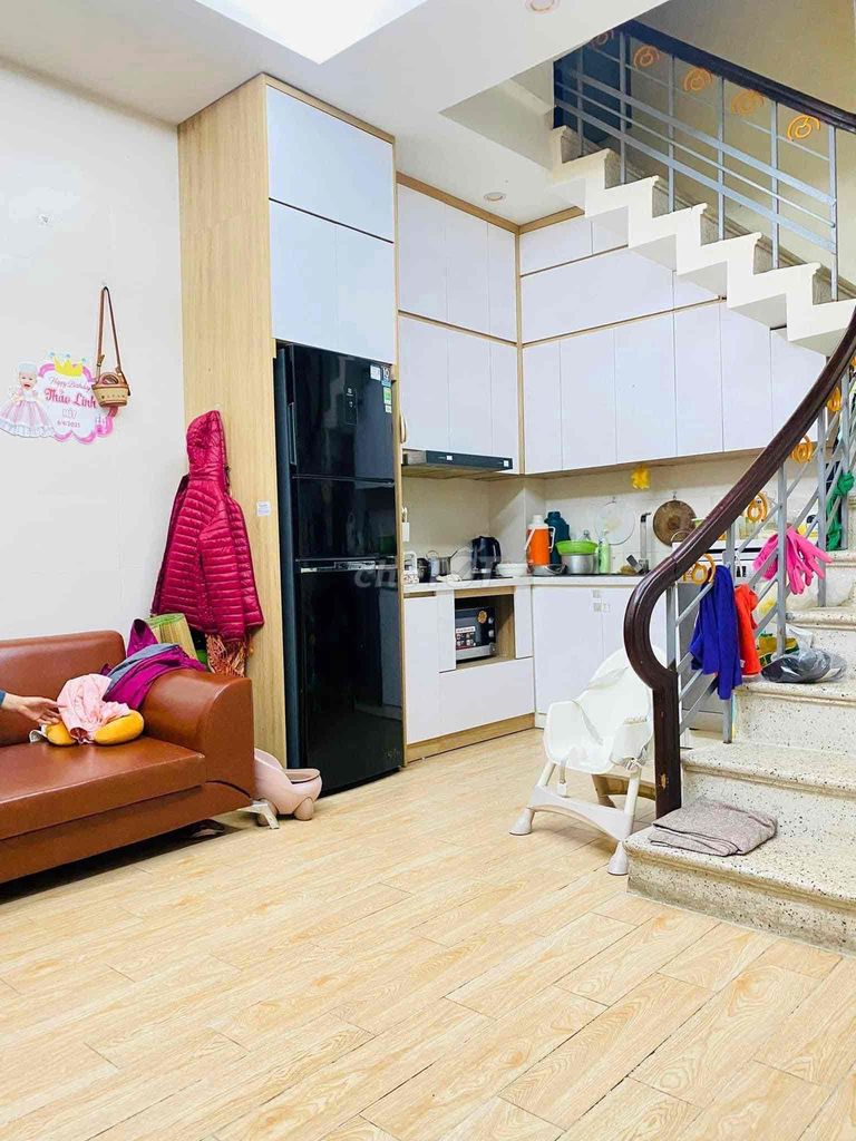 4330349 ảnh đại diện 1