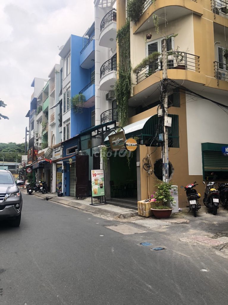4331003 ảnh đại diện 1