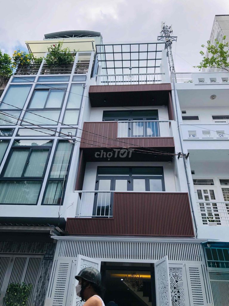 4328073 ảnh đại diện 1