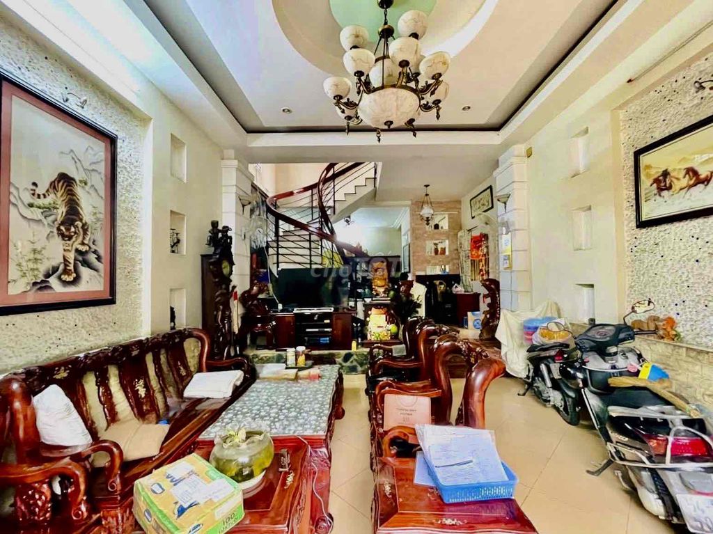 4328015 ảnh đại diện 1