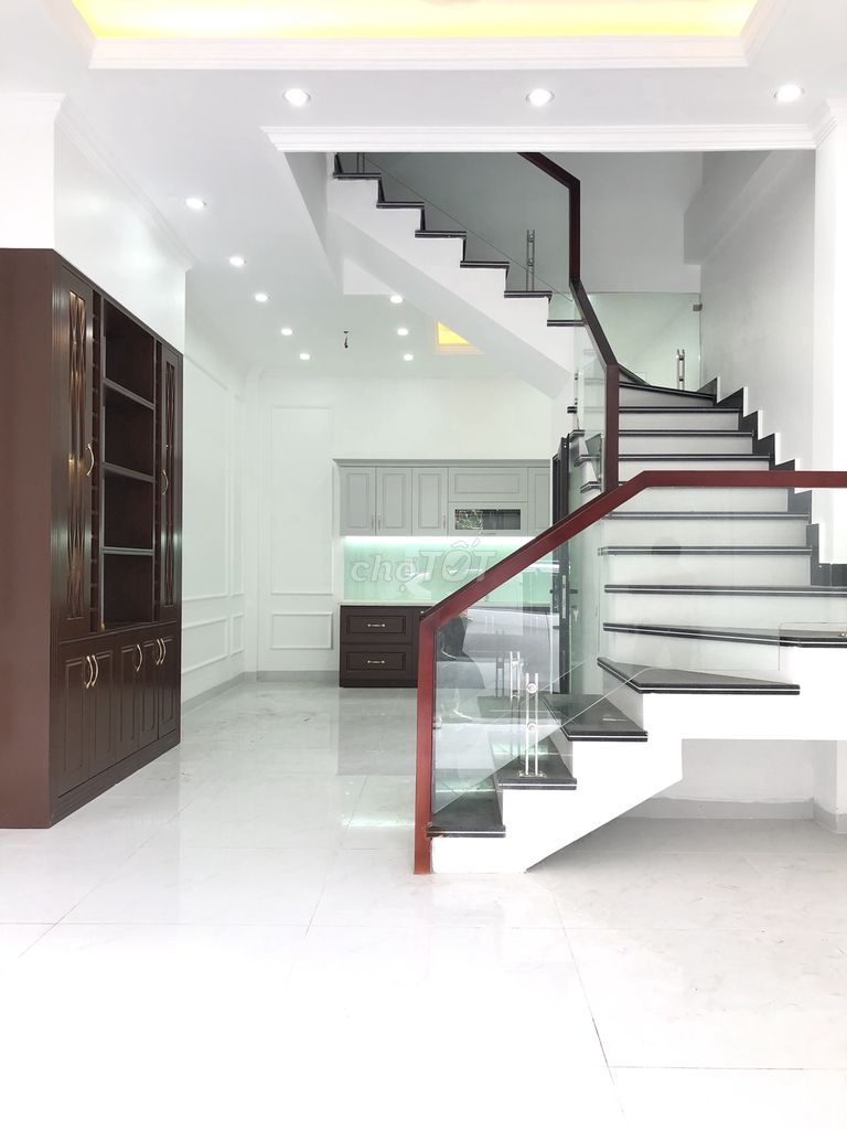 4329647 ảnh đại diện 1