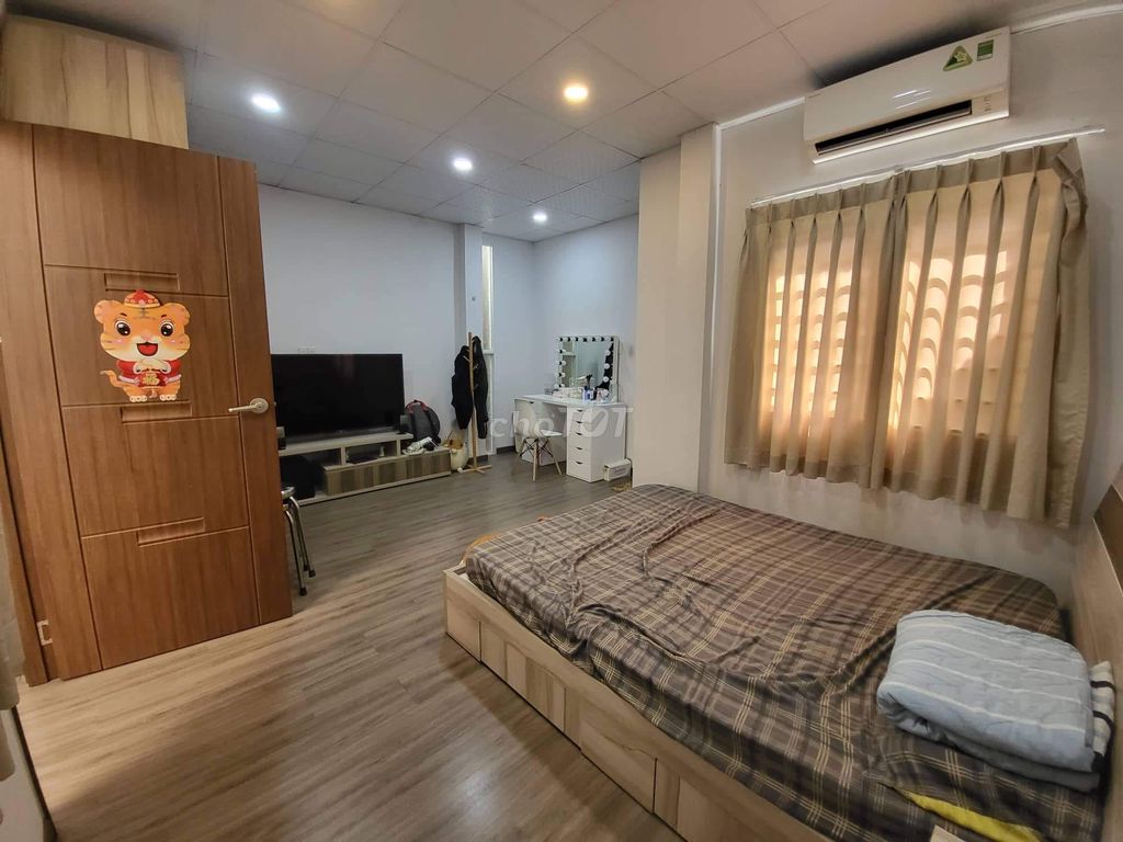 4338166 ảnh đại diện 1