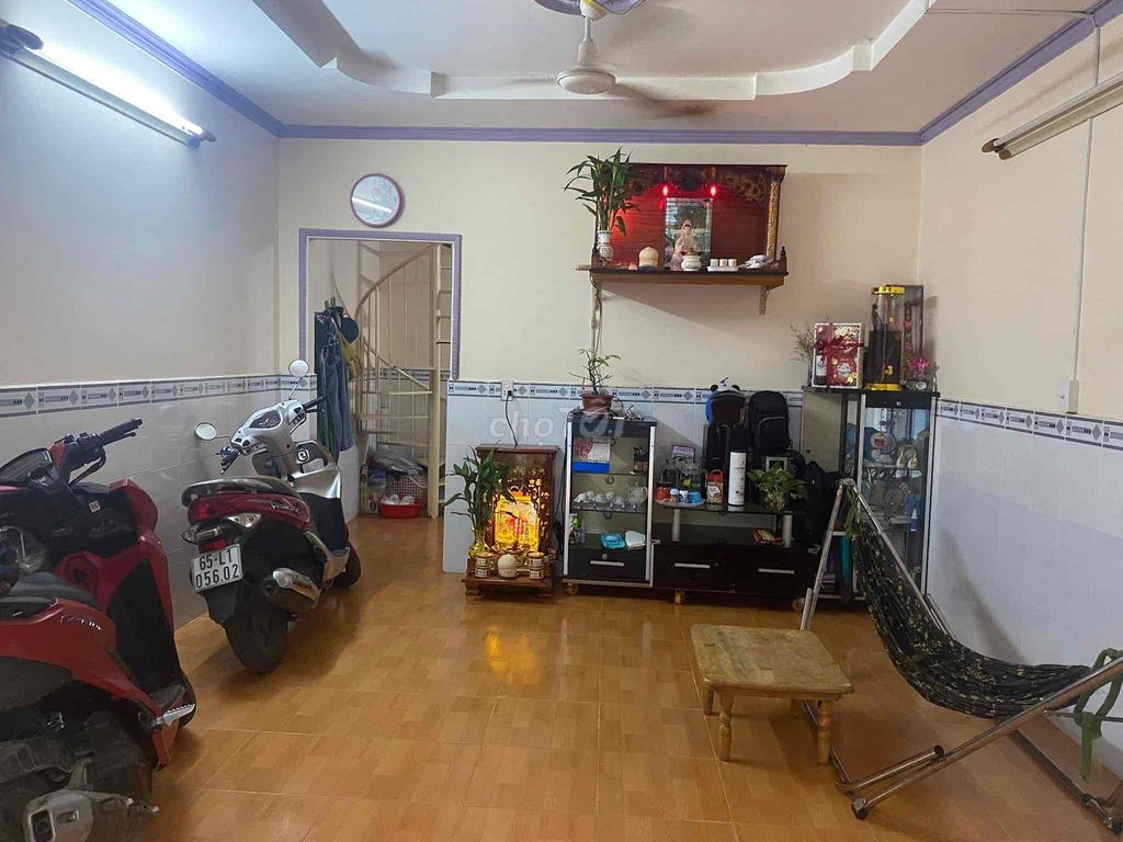 4338839 ảnh đại diện 1