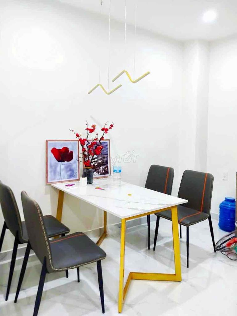 4338615 ảnh đại diện 1