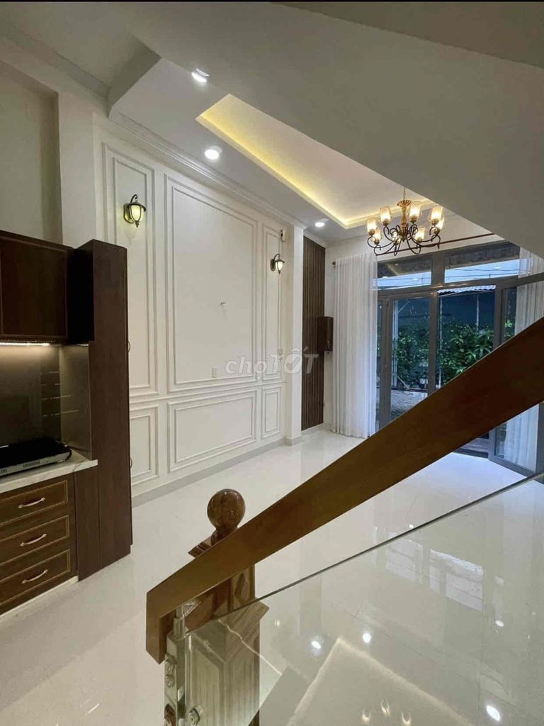4344071 ảnh đại diện 1