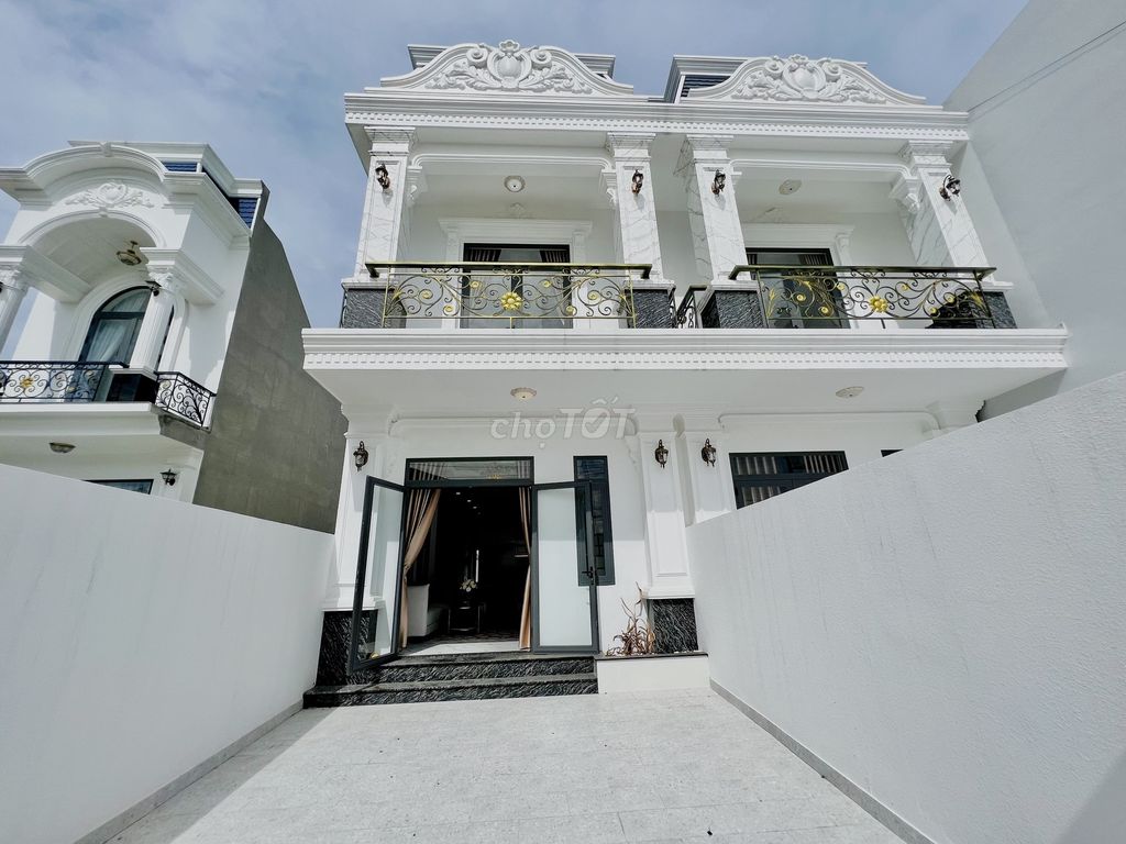 4342676 ảnh đại diện 1