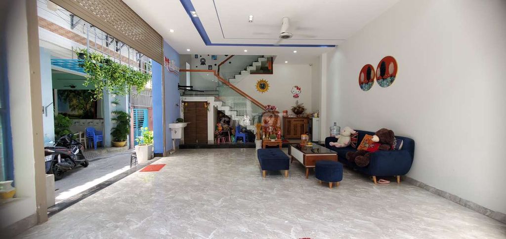4346045 ảnh đại diện 1