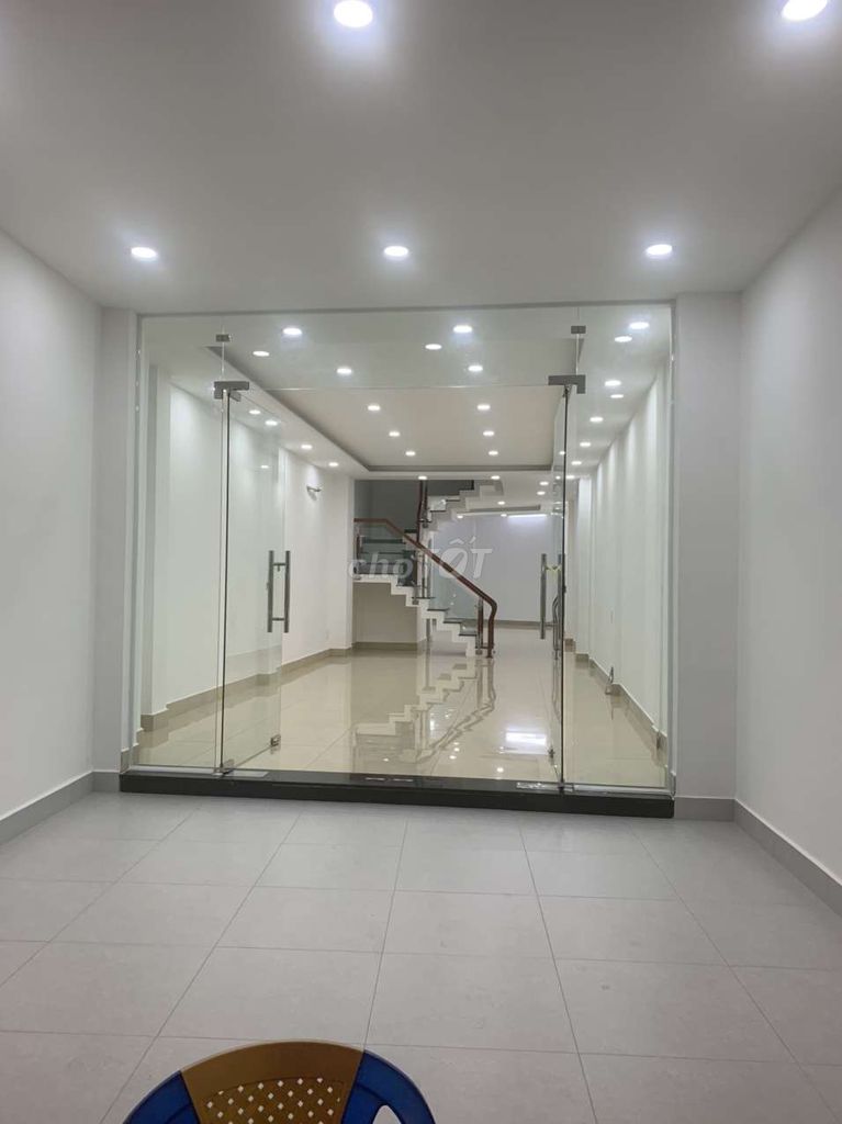 4344052 ảnh đại diện 1