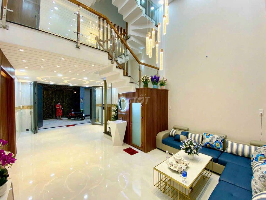 4340887 ảnh đại diện 1