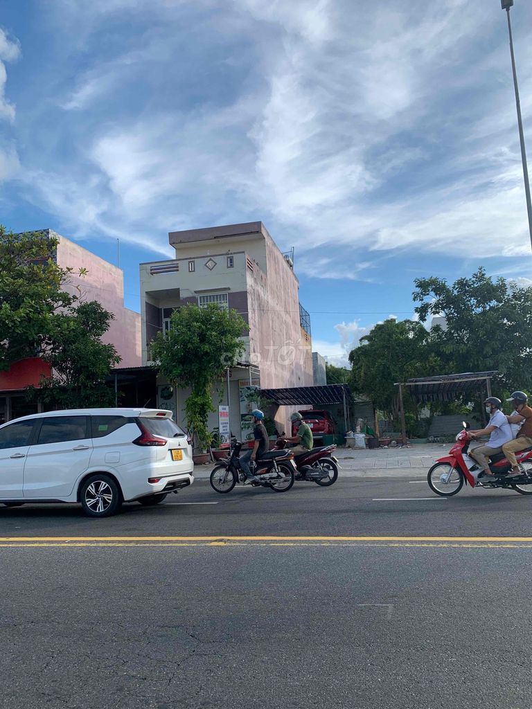 4346280 ảnh đại diện 1