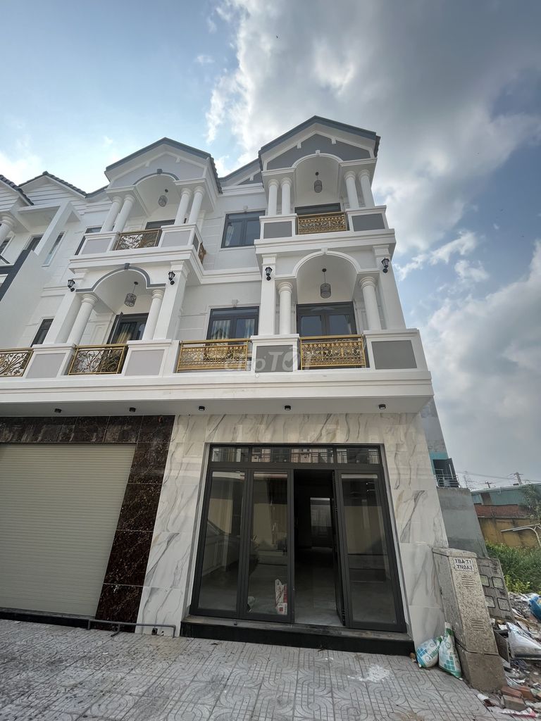 4347334 ảnh đại diện 1