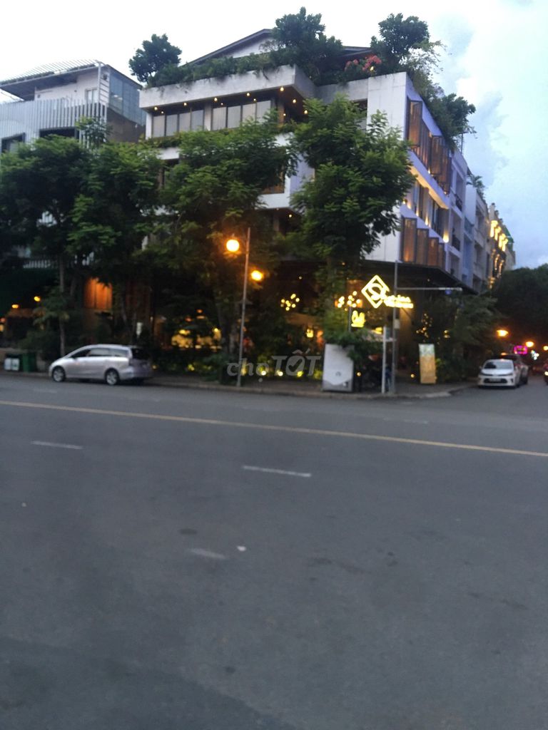 4340749 ảnh đại diện 1