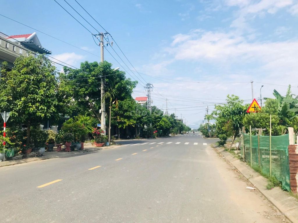 4352374 ảnh đại diện 1