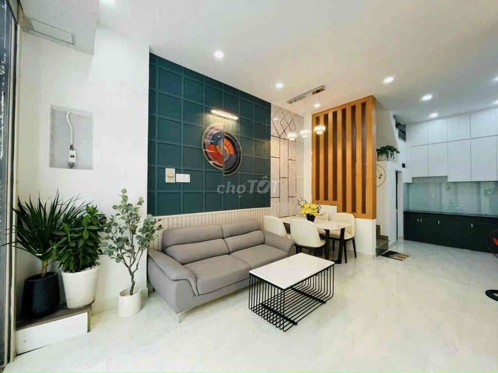 4352695 ảnh đại diện 1