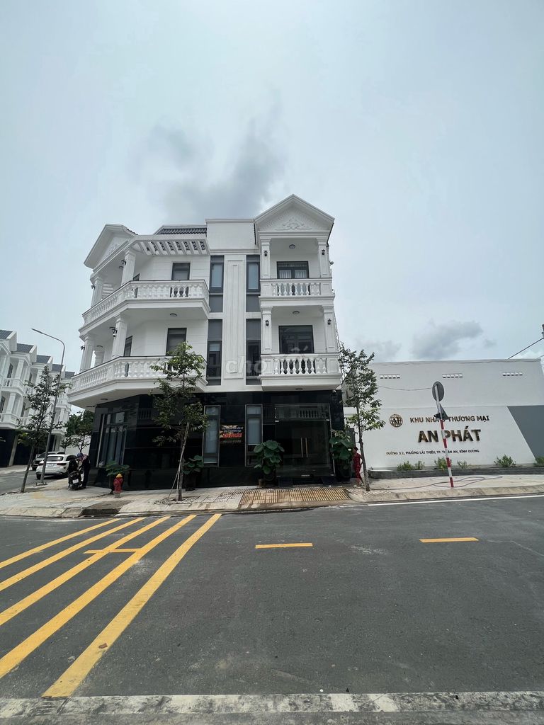 4352798 ảnh đại diện 1