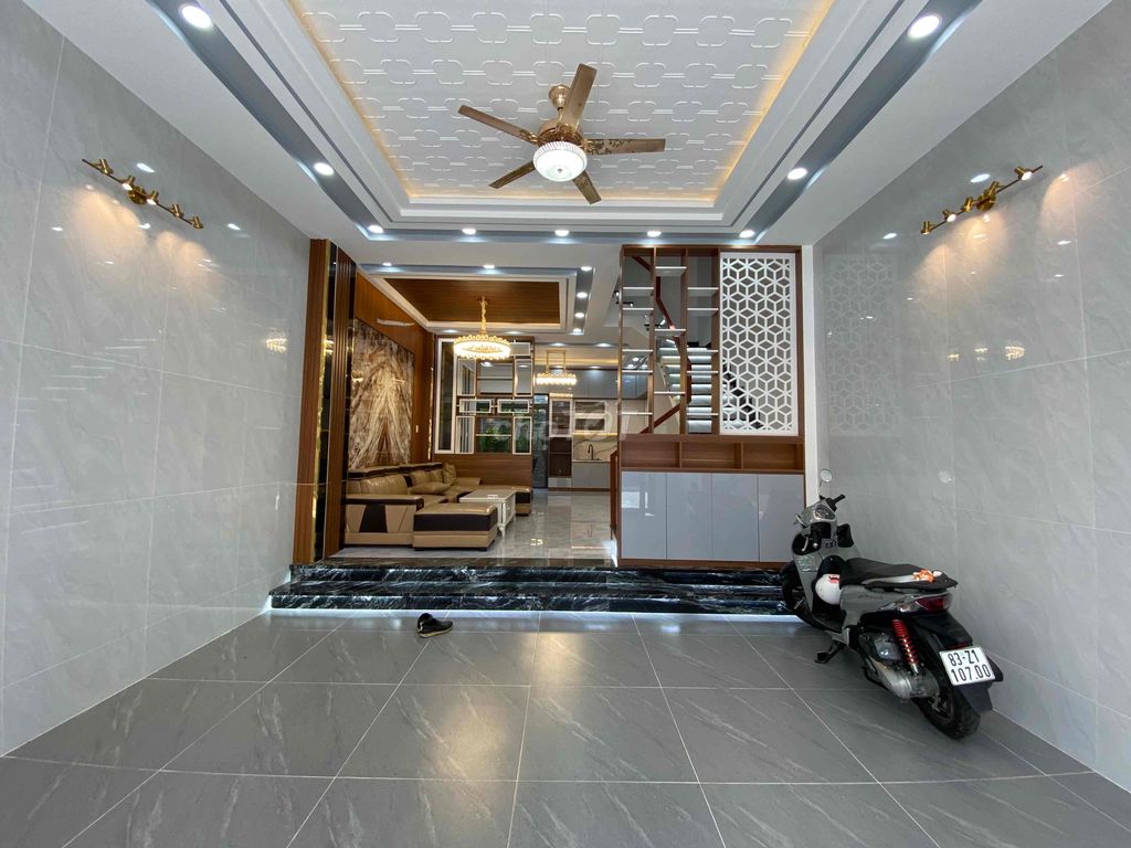 4352580 ảnh đại diện 1