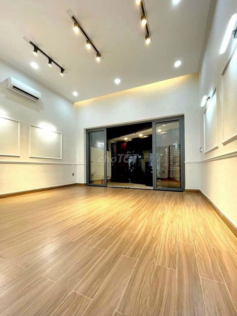 4349406 ảnh đại diện 2