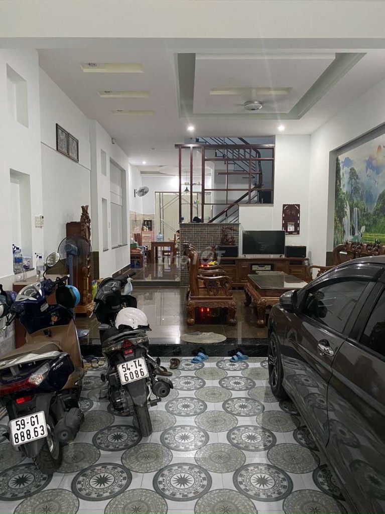 4351018 ảnh đại diện 1