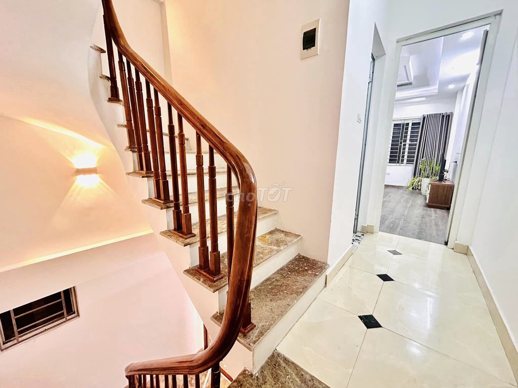 4353000 ảnh đại diện 1