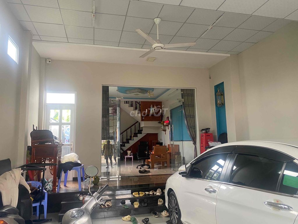 4352834 ảnh đại diện 1