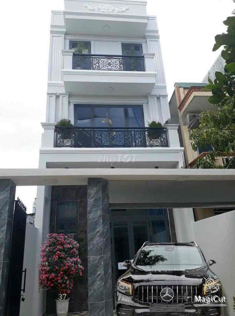 Bán Nhà Hẻm 127 Phạm Hồng Thái P7 Vt. 1T3L Sân Đậu Xe Hơi Rộng
