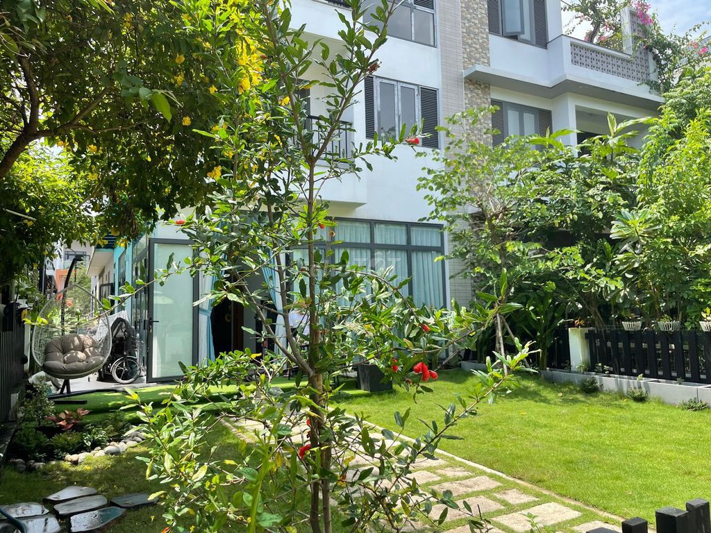 Biệt Thự Jamona Home Resort 8,5X25M - Trệt 2 Lầu-Full Nt -16 Ty Shr
