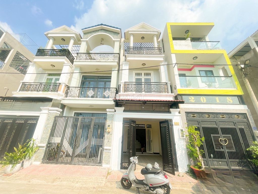 4383347 ảnh đại diện 1