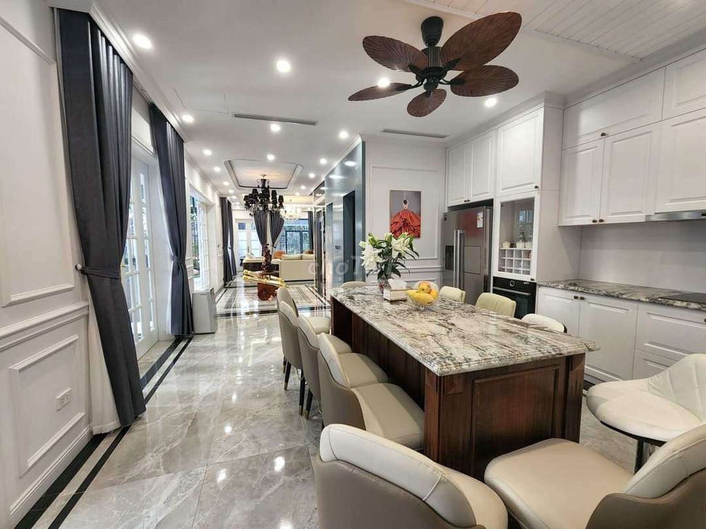 4403447 ảnh đại diện 2