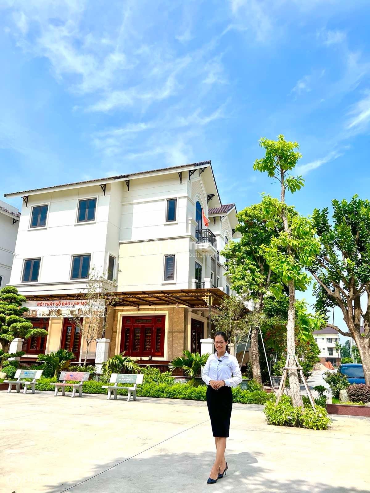 Chính Chủ Cần Bán Gấp Biệt Thự Sân Vườn Centa City Vsip Bắc Ninh Chỉ Hơn 6.X Tỷ