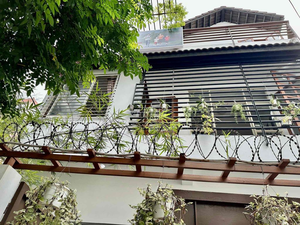 Villa Cho Thuê Ngay Khu Phan Đăng Lưu, Bt. Thuận Tiện Kd Đa Ngành.
