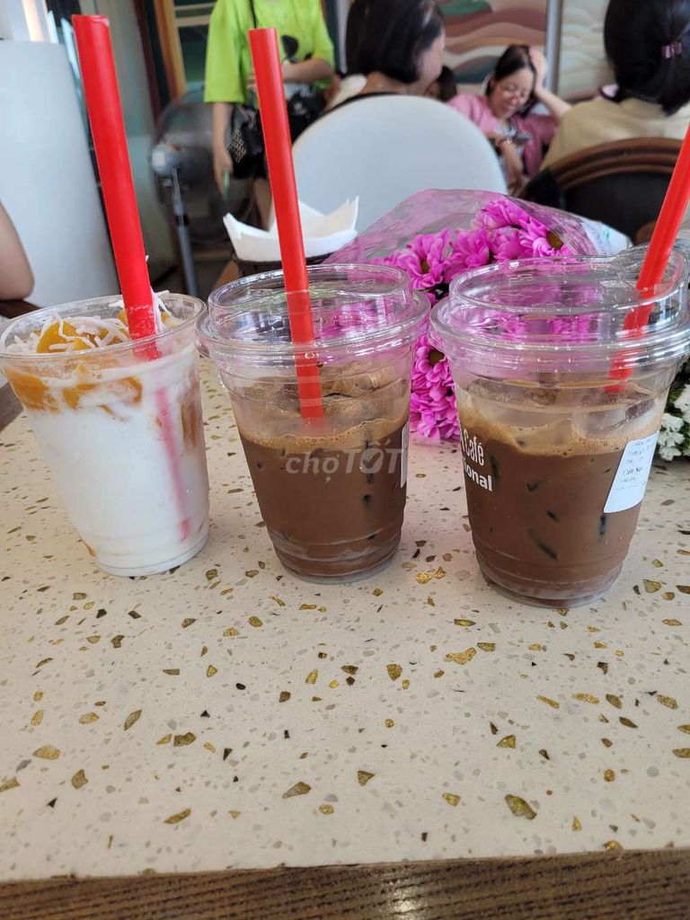 Cần Sang Nhượng Mbkd Cafe Mặt Phố Duy Tân, Dtsd 100M.