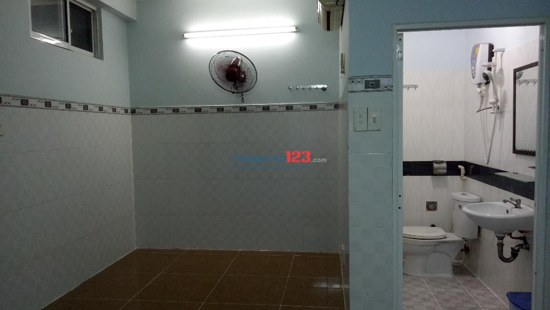 Phòng Trọ Quận 4 - Dt 14M2 - Nhà An Ninh Yên Tỉnh