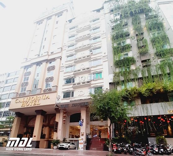 Khách Sạn 52-54 Thủ Khoa Huân, Bến Thành, Quận 1. Giá 610 Tỷ