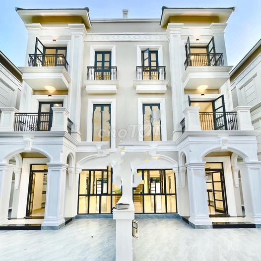 4533944 ảnh đại diện 1