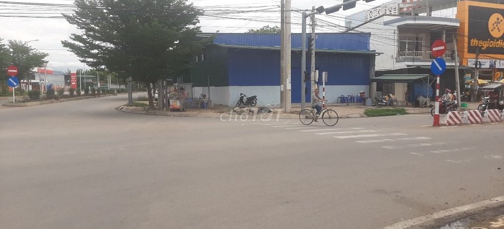 Cho Thuê Nhà Xưởng, Dt 400M, Ngay Ngã 4, Phan Rang, Ninh Thuận