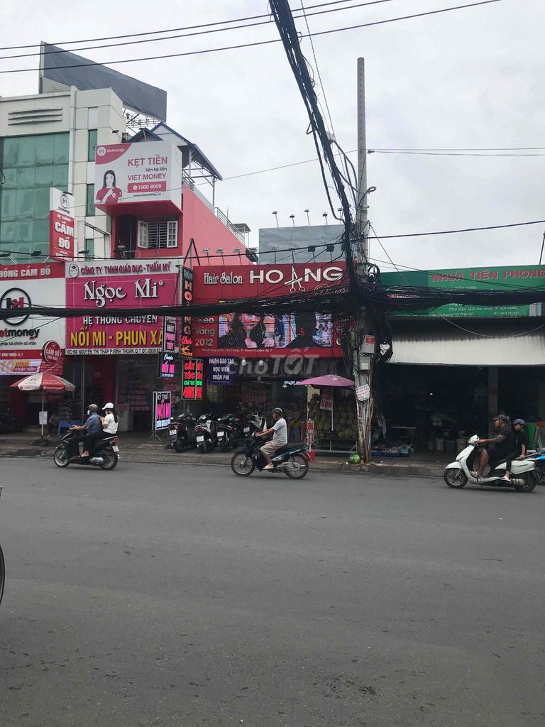 Giảm 8 Tỷ Còn 28 Tỷ Nhà Mặt Tiền Nguyễn Thị Thập, Quận 7; Ngang 6X22