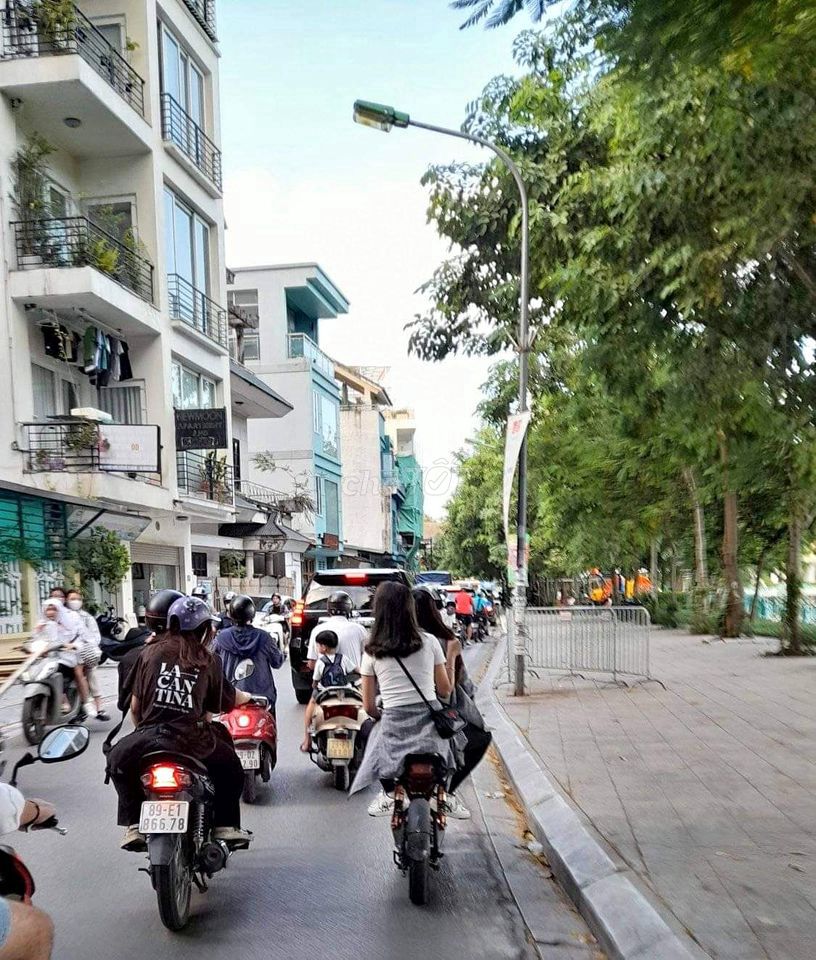 4612114 ảnh đại diện 1