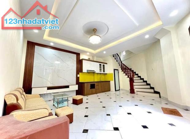 4616339 ảnh đại diện 1