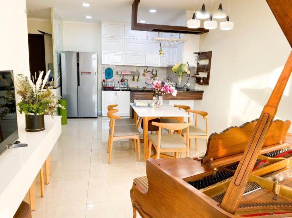 Cần Bán Ngay Căn Hộ Kingston Residence, 2 Phòng Ngủ, 83 M2, Thỏa Thuận Tại Phú Nhuận