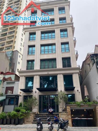 [Hiếm] Tòa Nhà Căn Hộ Penthouse 10T Phố Đặng Thai Mai Đang Cho Tây Thuê