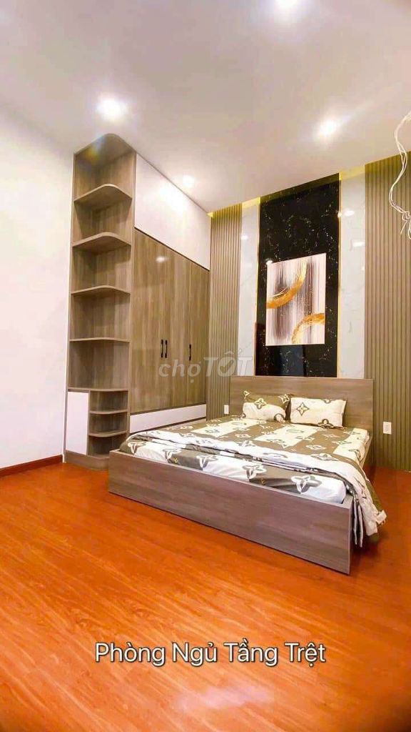 4636029 ảnh đại diện 1